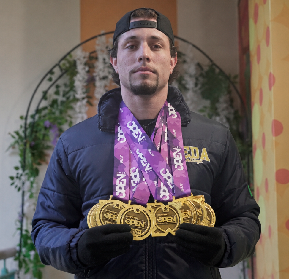 Professor Rafael Peluso, faixa-preta de Jiu-Jitsu